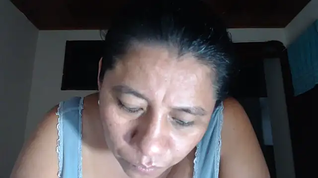 adrixxx38 webcam