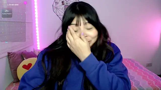 EllieMoonX webcam
