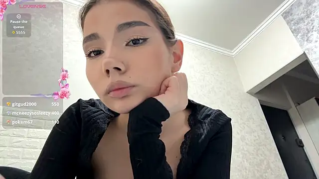MarylnMonnier webcam