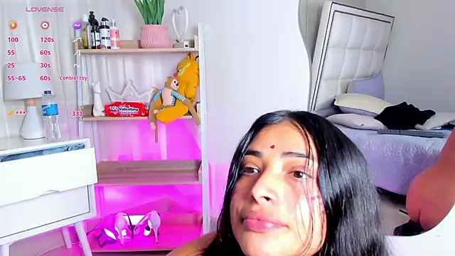 emilybta (F young) - I'll masturbate you with my boobs