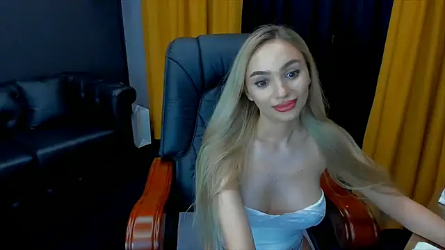 HaleySweet18 webcam