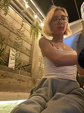 SweetBunnyGF webcam