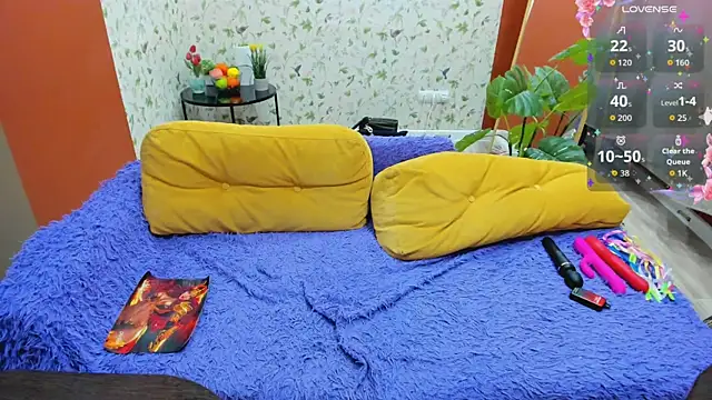 FlirtyMary webcam