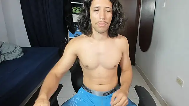 itstonnyX live sex cam