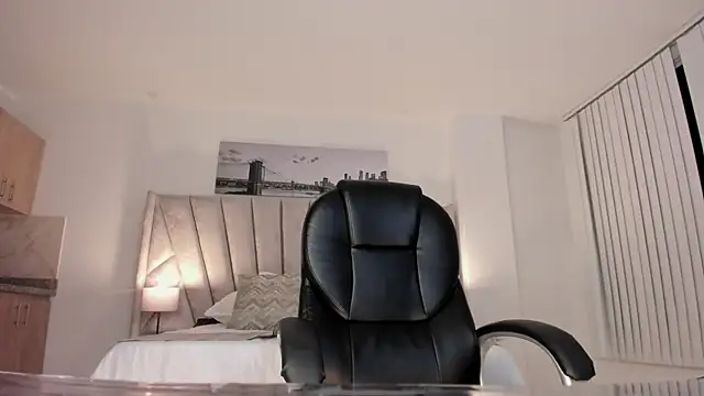 Ivyy_Moon_ webcam