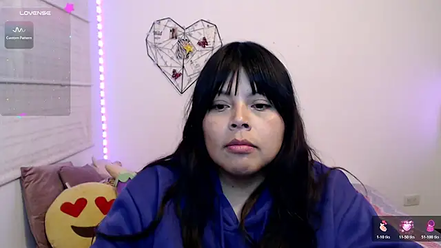 EllieMoonX webcam