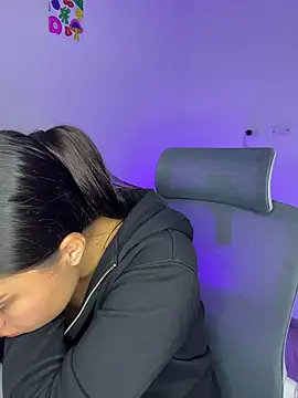 i_samanthaa - I_Samanthaa's free webcam - UK Sex Cams