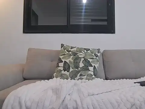 NakedSlave26 webcam