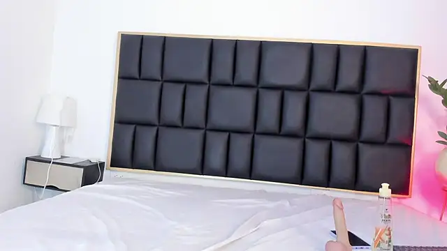 isabella_gloww webcam
