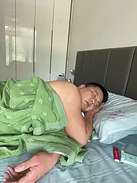 zhang1118 webcam