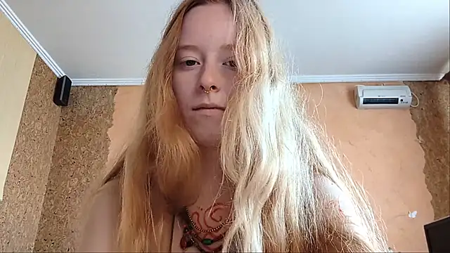 KateVibe_01 webcam