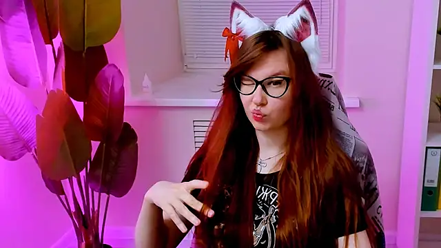 CarolGiggly webcam