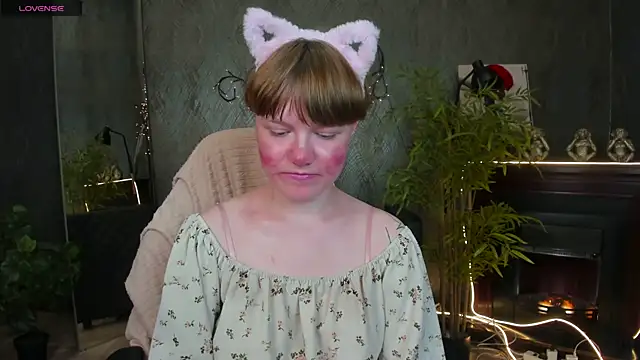 DreamyLuna webcam