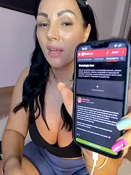 ReiyaRey live cam on StripChat