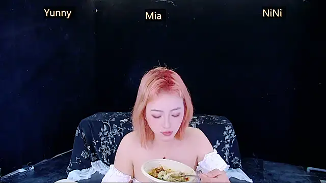 美女MiNi-U在线直播