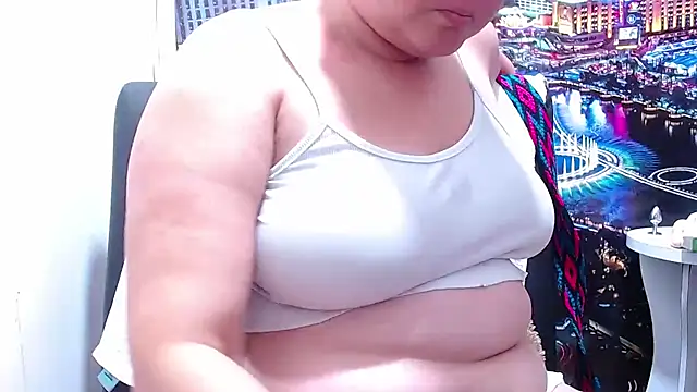 tila_nastyy webcam