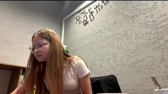 NikaLicka live cam on StripChat