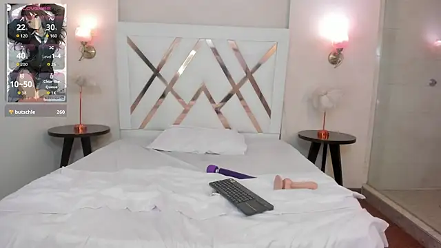Sky_Collins_ webcam
