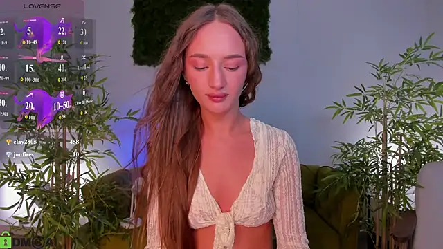 miiss__lulu live cam on StripChat