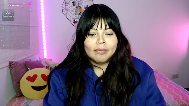 EllieMoonX webcam