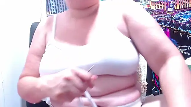 tila_nastyy webcam
