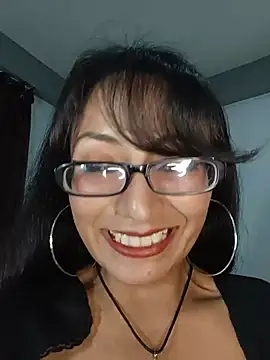 LucyCherry69 webcam