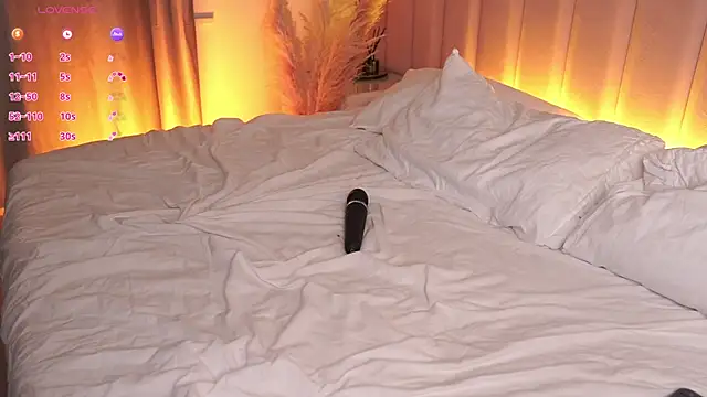 MissBunnyDoll webcam