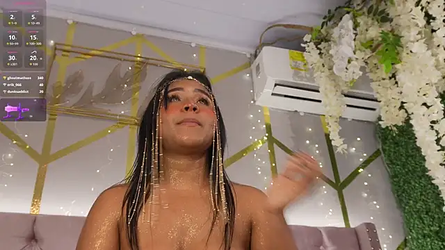 Aurora_Cruz webcam