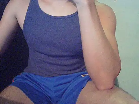 smallcockgrower webcam