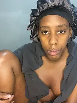 petite_bee webcam