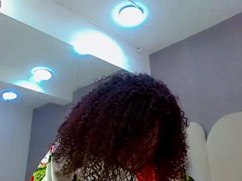 bella_77_ webcam
