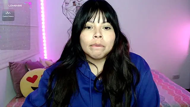 EllieMoonX webcam