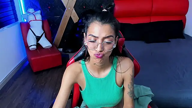 KarlaSlutSkinny__ webcam