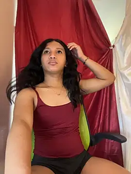 slutty_aki webcam