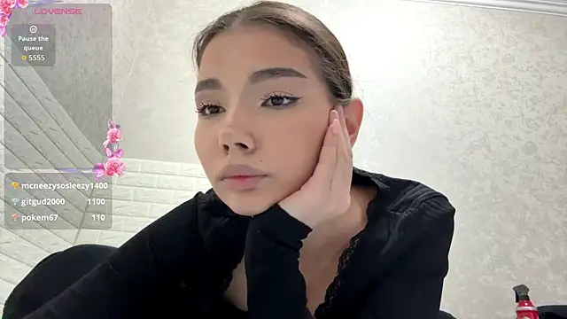MarylnMonnier webcam