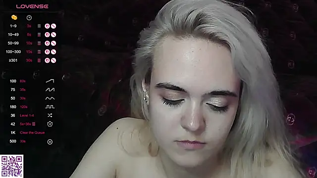 Oxcy_Secret live cam on StripChat
