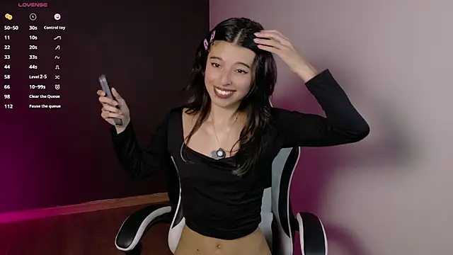 NanakoDollx webcam