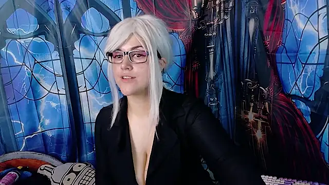 Cristina_blue webcam