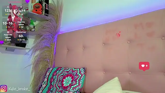 Kylie_brokee webcam