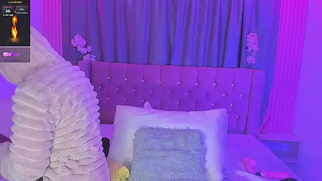 Nayla-Mouna webcam
