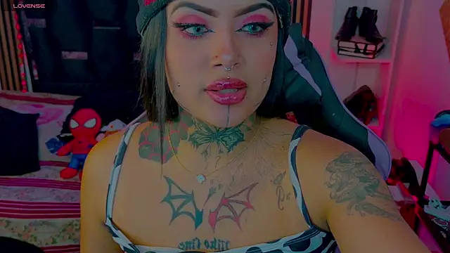 LauriInk1 webcam