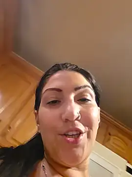 LittleMissEeve webcam