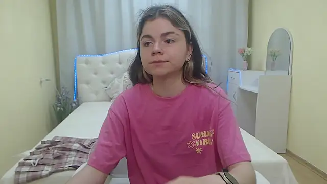 TinaRedly webcam