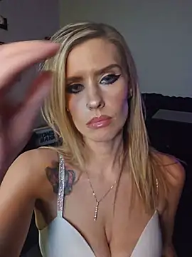 ellieconradxo webcam