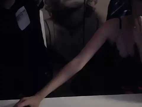 BraveCouple webcam