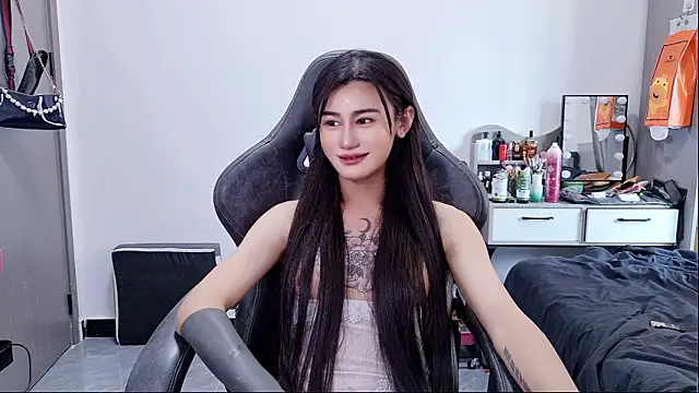 Rainbow-sweet webcam