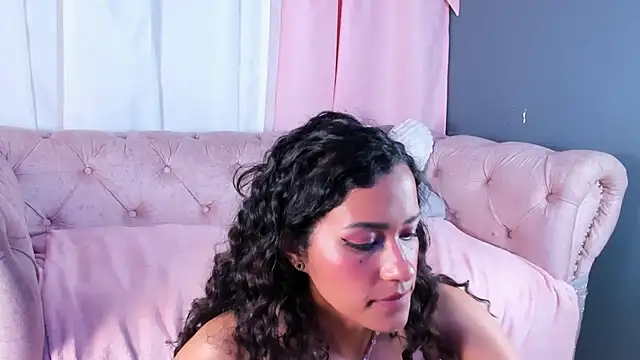 EmmaWilliam1 webcam