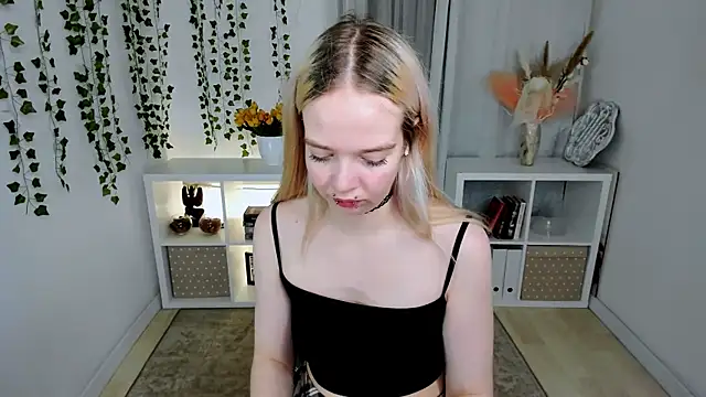 BellaMontgomery webcam