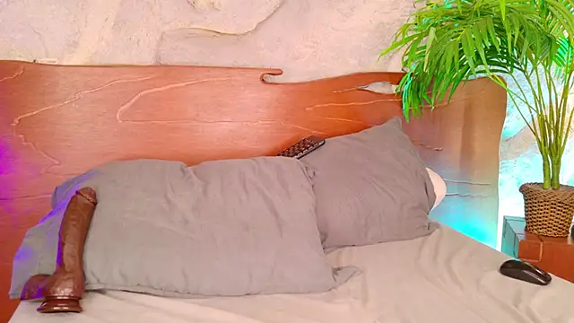 alisonn_moon webcam
