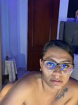 ema_zoe webcam
